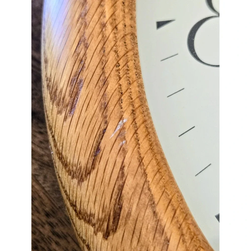 Vintage Bulova Quartz Oval Red Oak Wood Wall Clock - C4411 Taiwan - SH222-T2